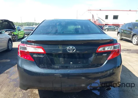 2013 Toyota Camry Se z USA, uszkodzony, nr VIN 4T1BF1FK6DU700542